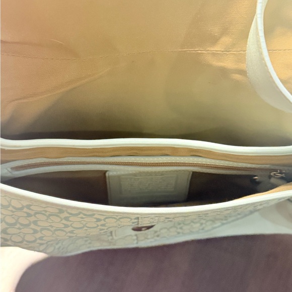 Y2K Coach Mini Signature Soho Flap Buckle Bag - Picture 4 of 5